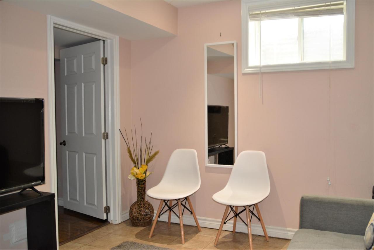 Beautiful And Spacious Basement Apartment Brampton Buitenkant foto
