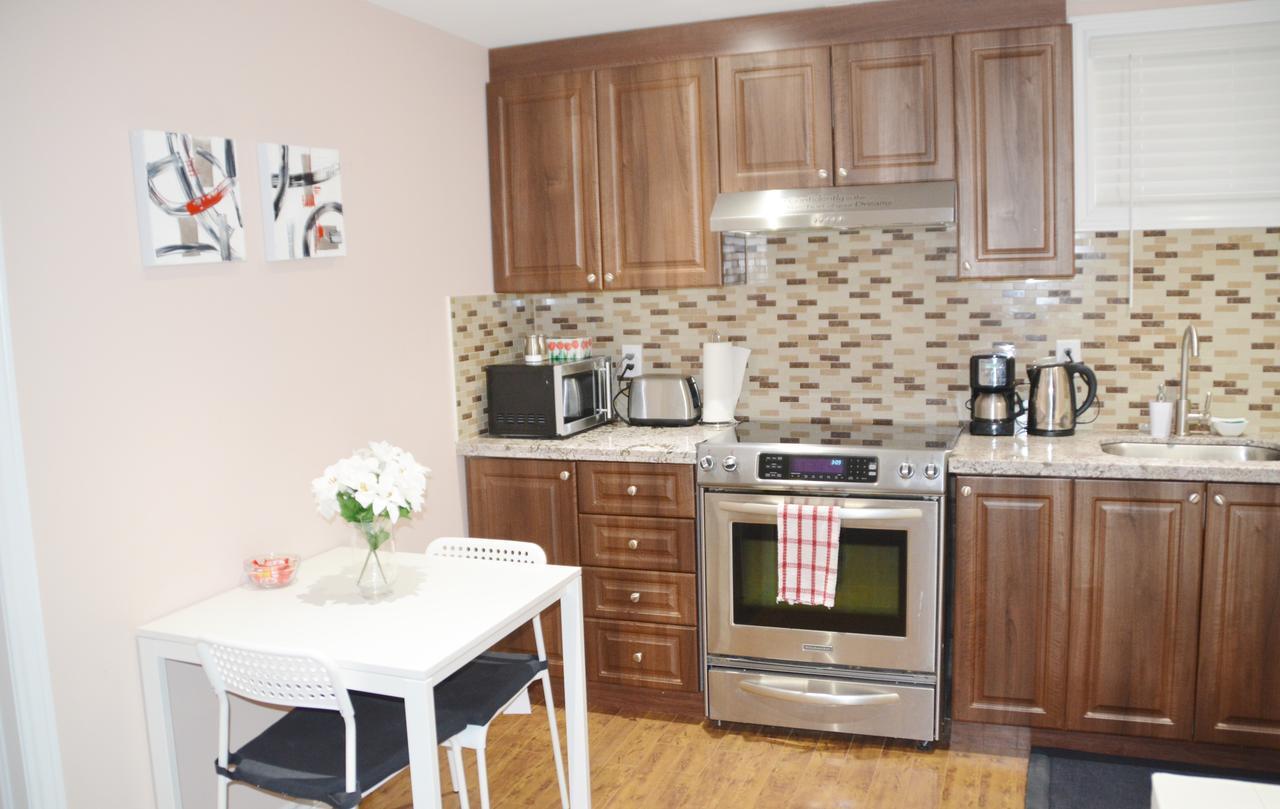 Beautiful And Spacious Basement Apartment Brampton Buitenkant foto